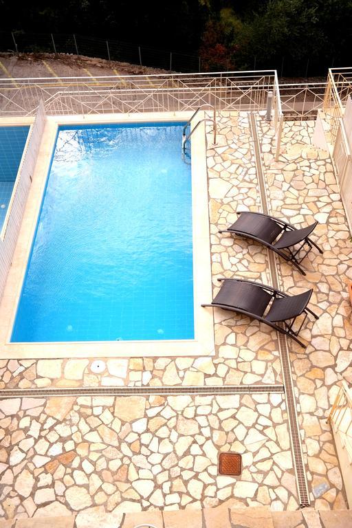 Agios Nikitas Viewヴィラ エクステリア 写真